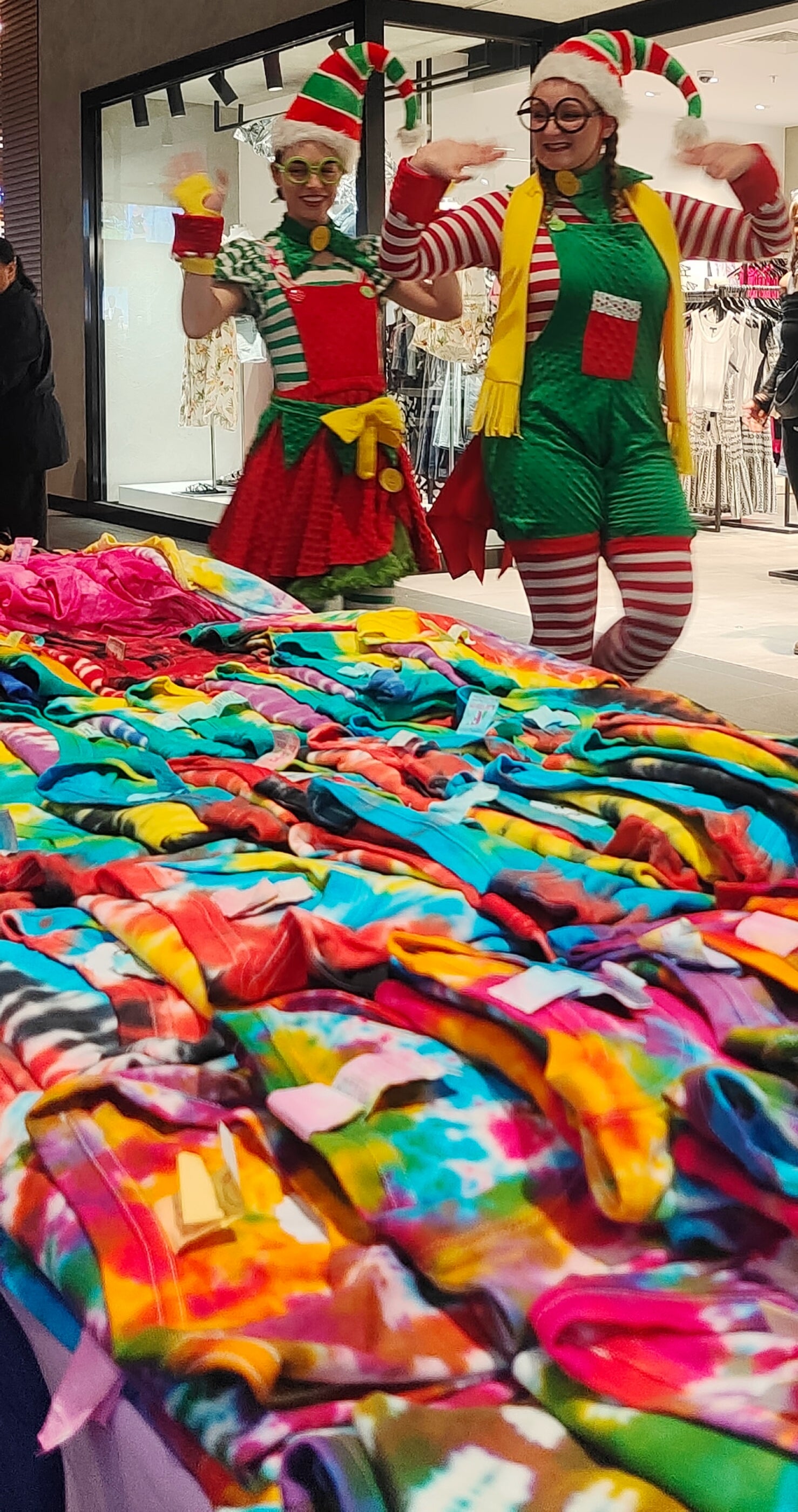 Load video: Pop Up market event 
